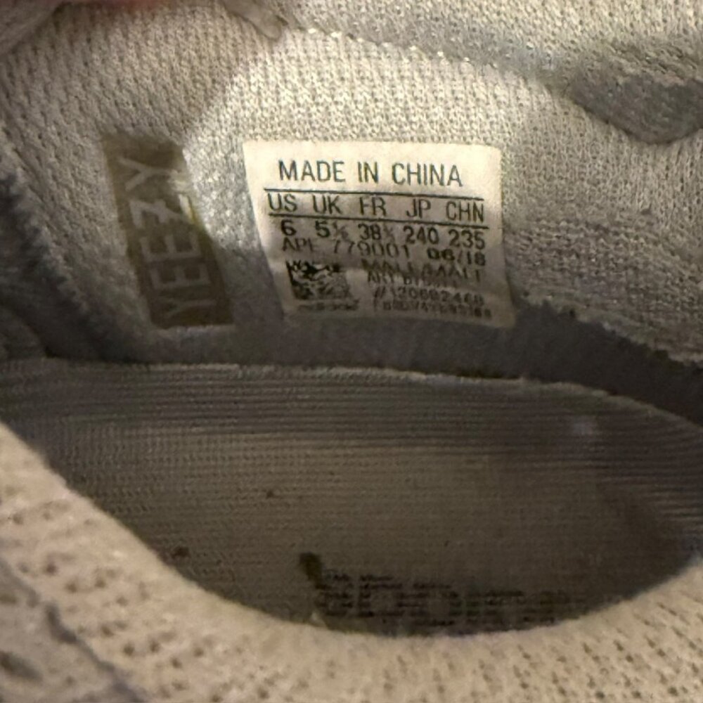 Adidas Yeezy boost 700 sneakers multicolor US8 - Picture 3 of 10